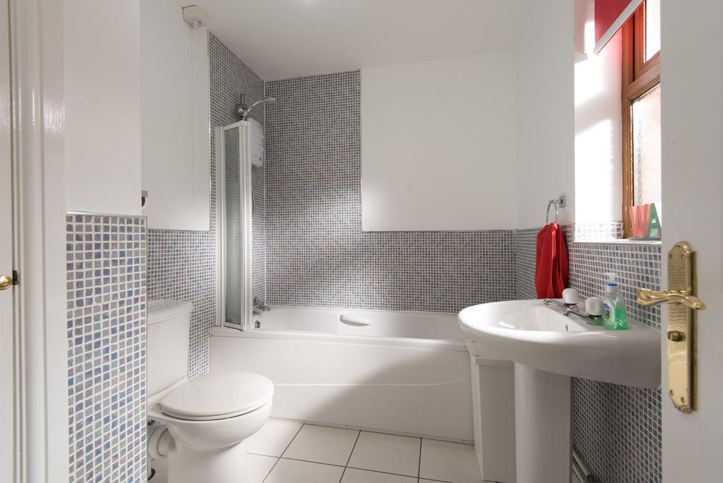 Big Fish Homes - The Cloisters Belfast Extérieur photo
